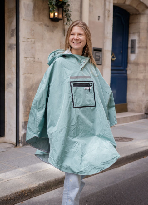 Urban cycling poncho - The People's Poncho