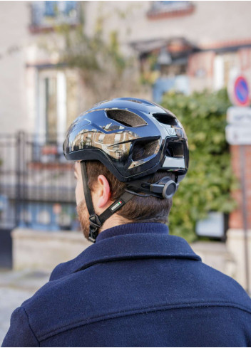 Ultra-light, ventilated bicycle helmet - Kask