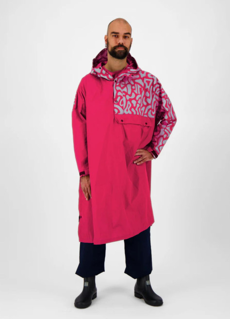 Romea Reflective Rain Poncho - Urban Circus