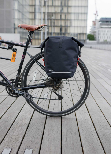 Sacoche étanche arrière 20L - Zéfal