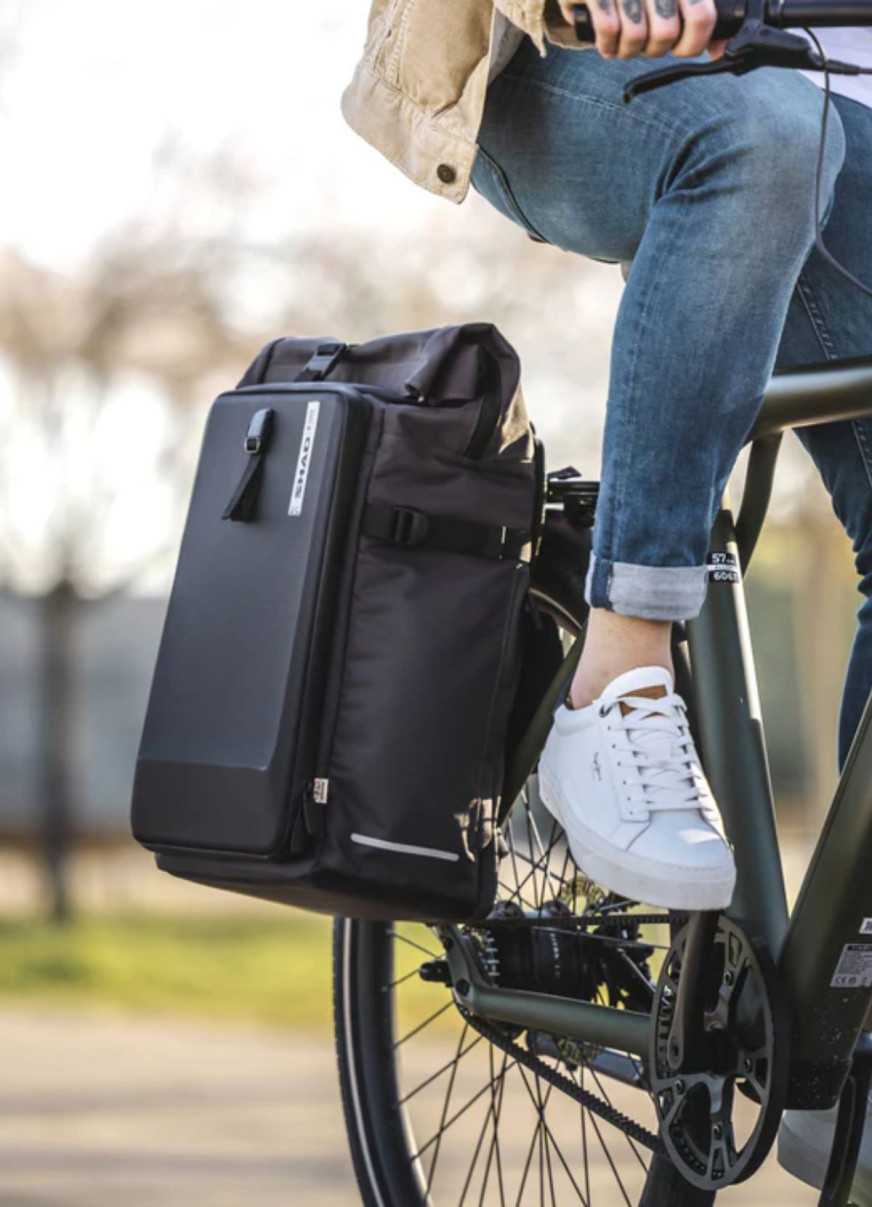 Shad 22L Convertible Backpack