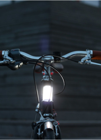 160-lumen magnetic front light - Shapeheart