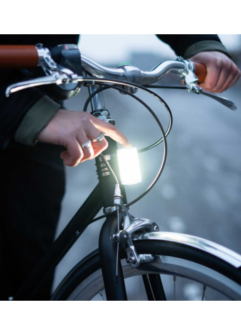 Powerful magnetic front and rear light kit - Shapeheart