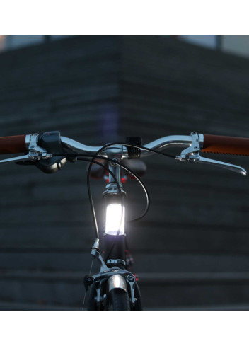 copy of Powerful 320 Lumen front bike light - Urbanproof