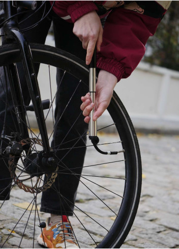 Pompe à main avec raccordeur FC02 - Zéfal