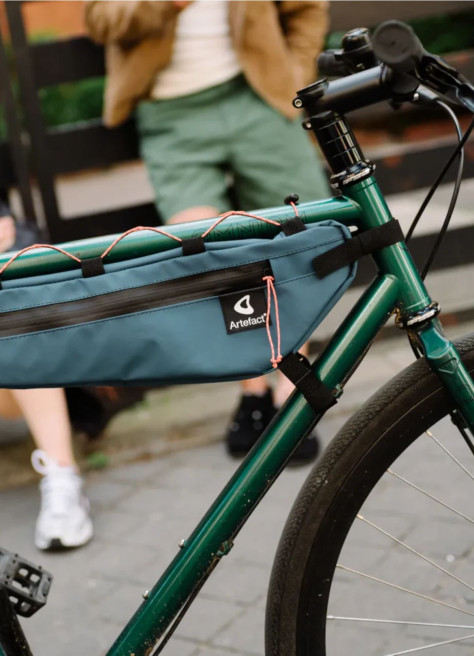 Upcycled frame bag - Artefact