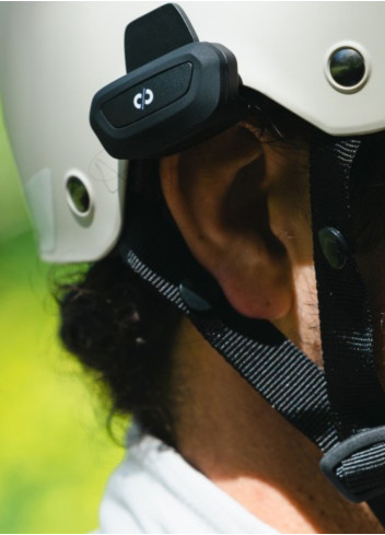 Universal Bluetooth hands-free kit for bicycle helmets