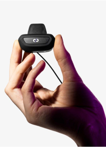 Universal Bluetooth hands-free kit for bike helmets