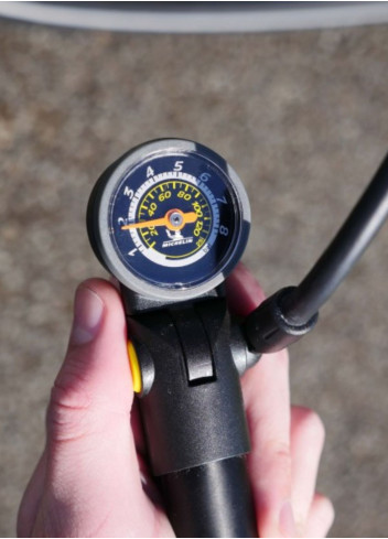 Mini-pompe à pied en aluminium convertible - Michelin