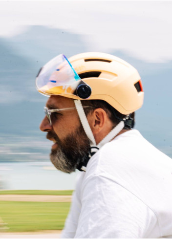 Helmet with visor, LEDs, and winter kit - Elvish