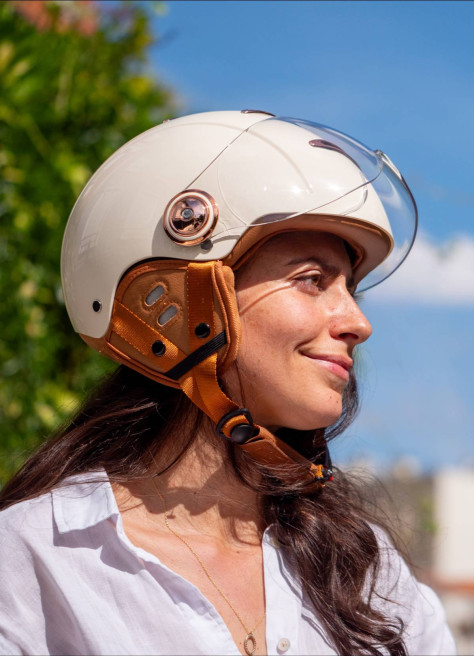 Casque urbain avec visière et cache-oreilles - Exk