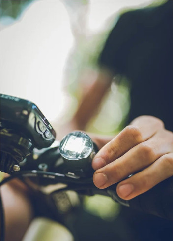 Femto Bike Headlight - Lezyne