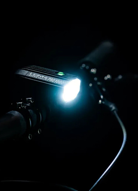 Eclairage avant 1000 lumens - Lezyne