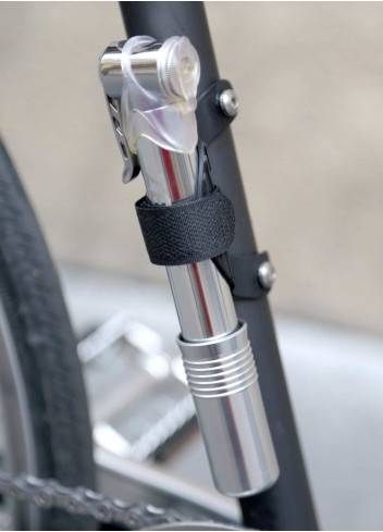 Les différents types de pompe pour gonfler un pneu vélo et leur utilisation