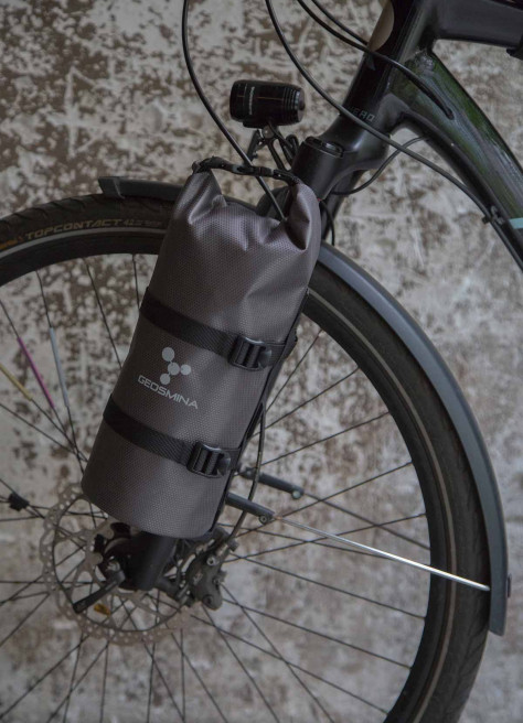 Sacoche de fourche bikepacking 4L - Geosmina