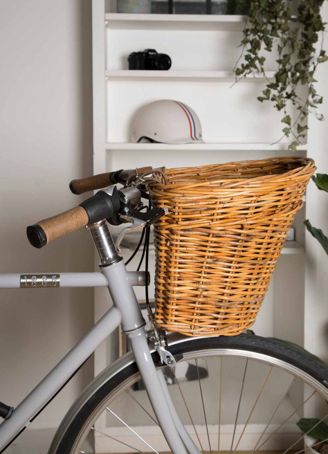 Rattan front basket - Basil Darcy