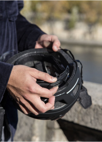 Casque vélo Hyban 2.0 visière et LED - Abus