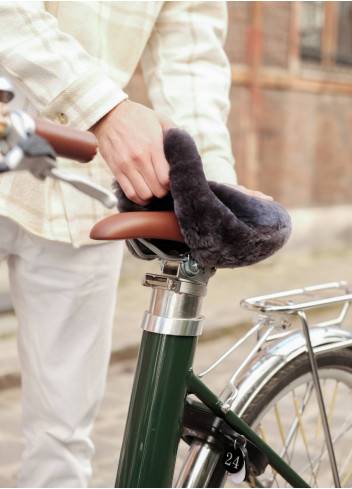 Couvre selle pour vélo électrique Velobecane améliorant le confort.